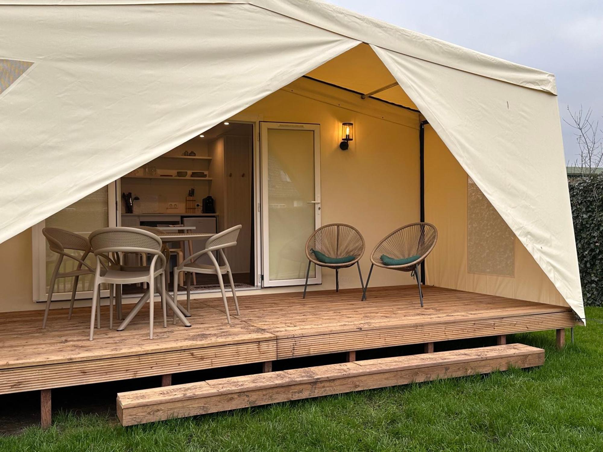 Glamping De Hof Van Eeden Warmond Εξωτερικό φωτογραφία