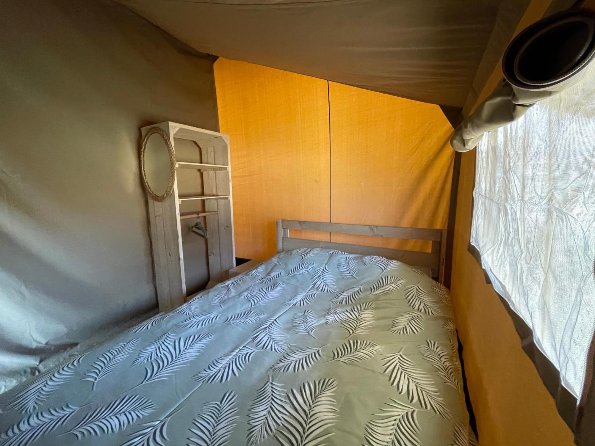 Glamping De Hof Van Eeden Warmond Εξωτερικό φωτογραφία