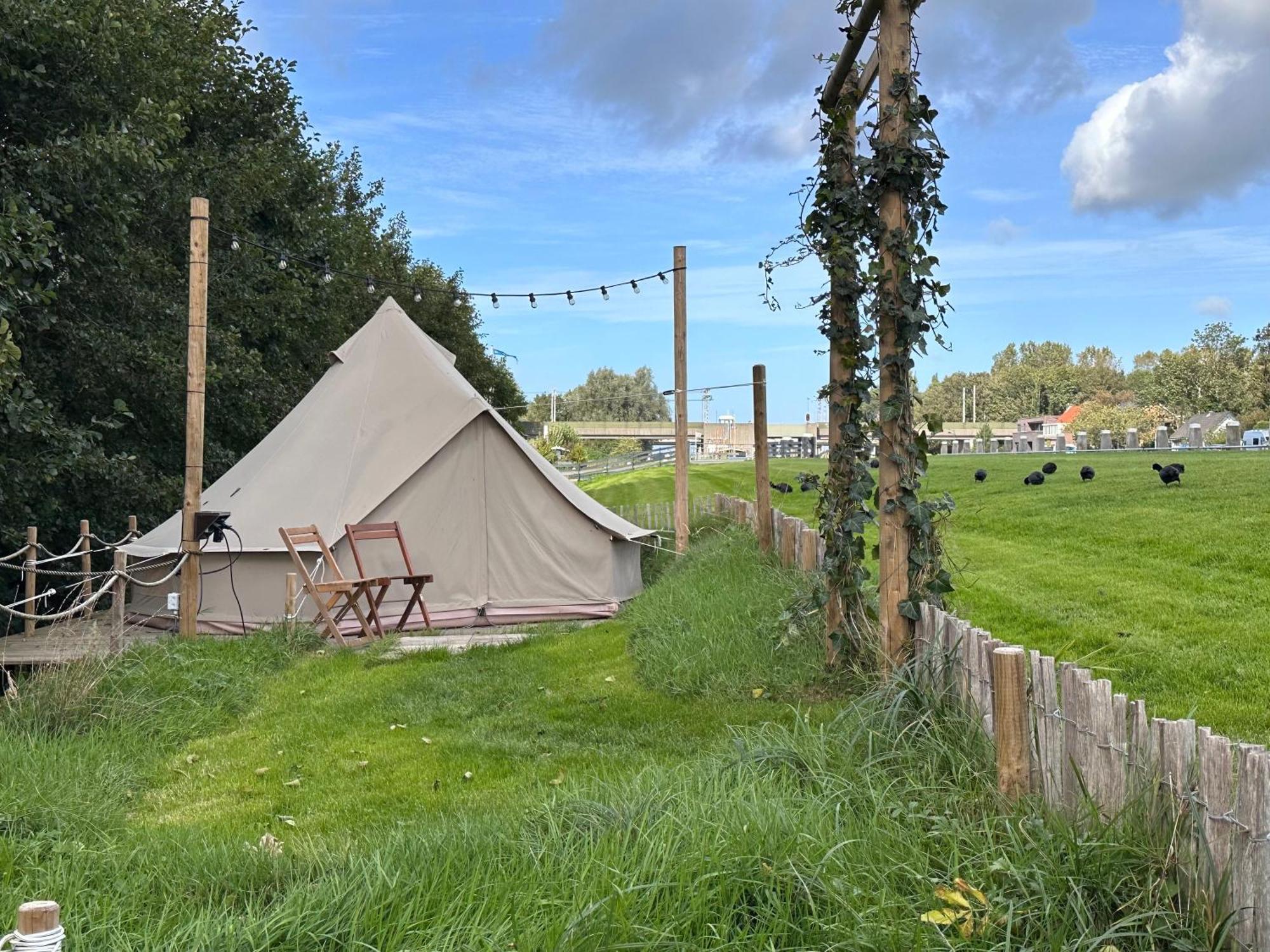 Glamping De Hof Van Eeden Warmond Εξωτερικό φωτογραφία